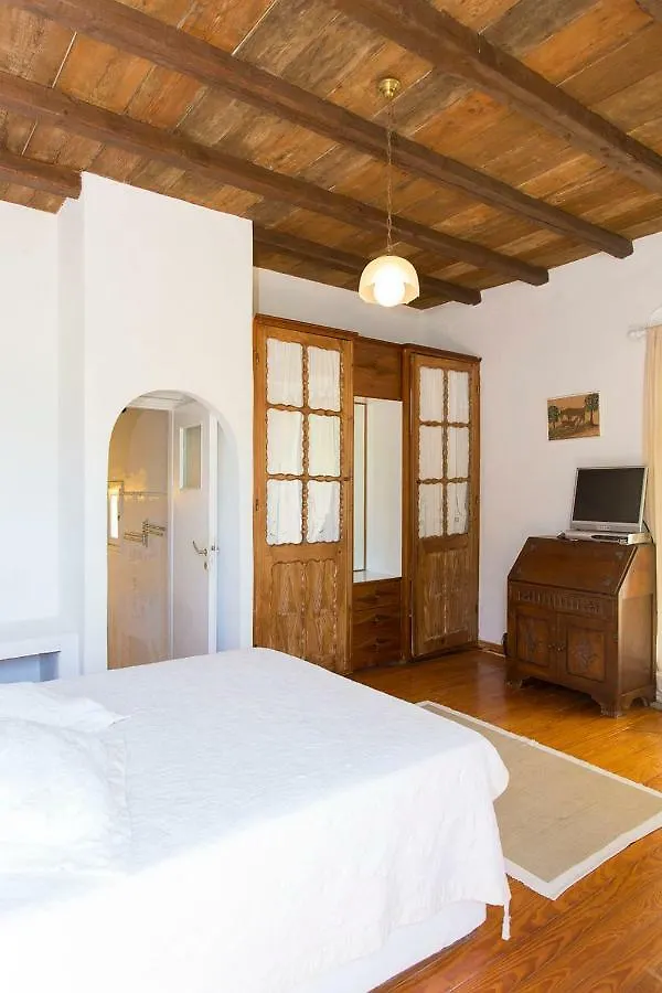 Traditional Mykonian Villa Ornos